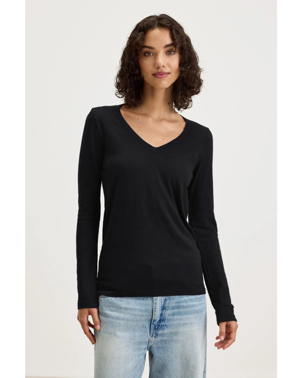 Velvet Blaire Vneck L/S Tee