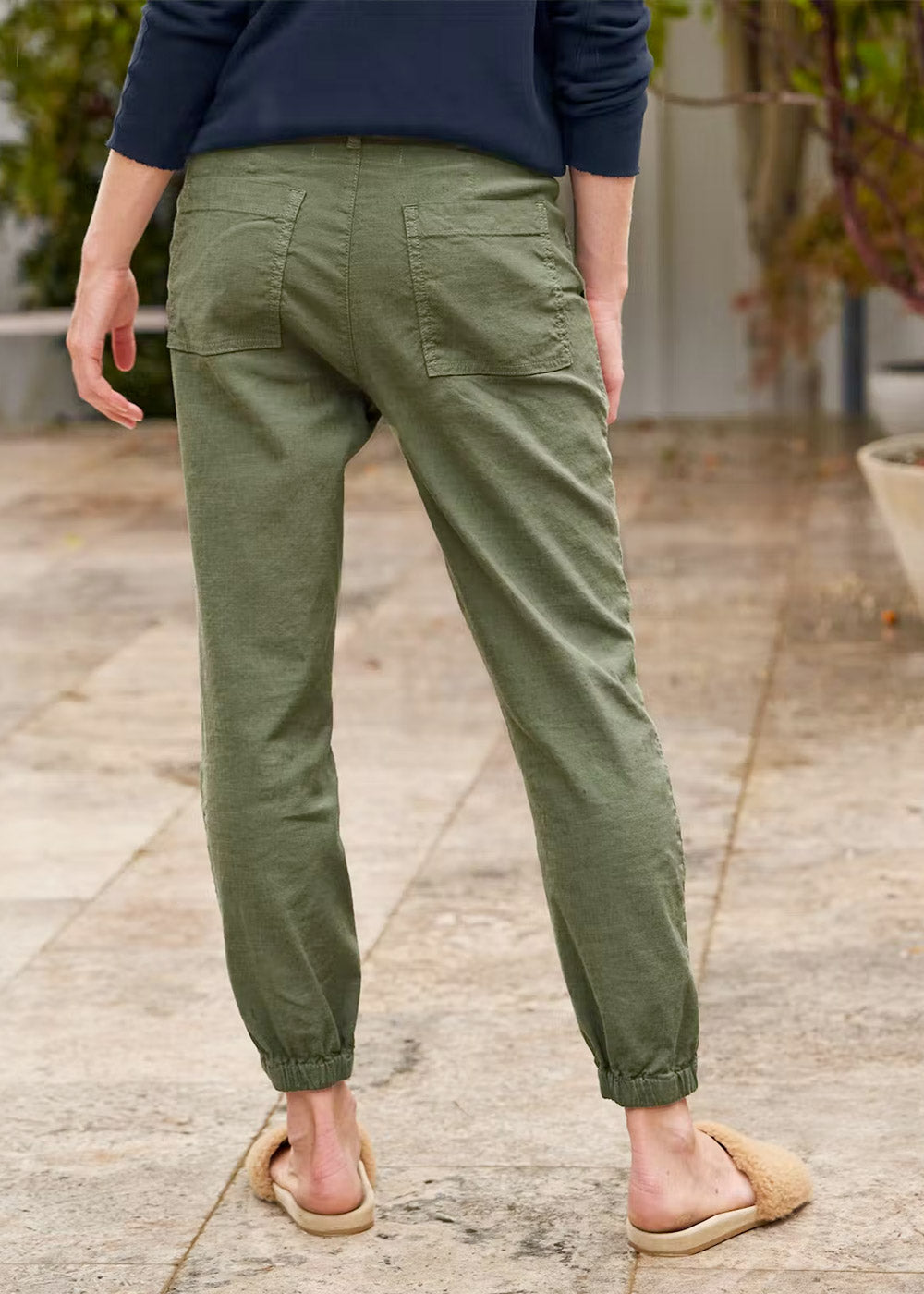 Frank & Eileen Jameson Jogger Performance